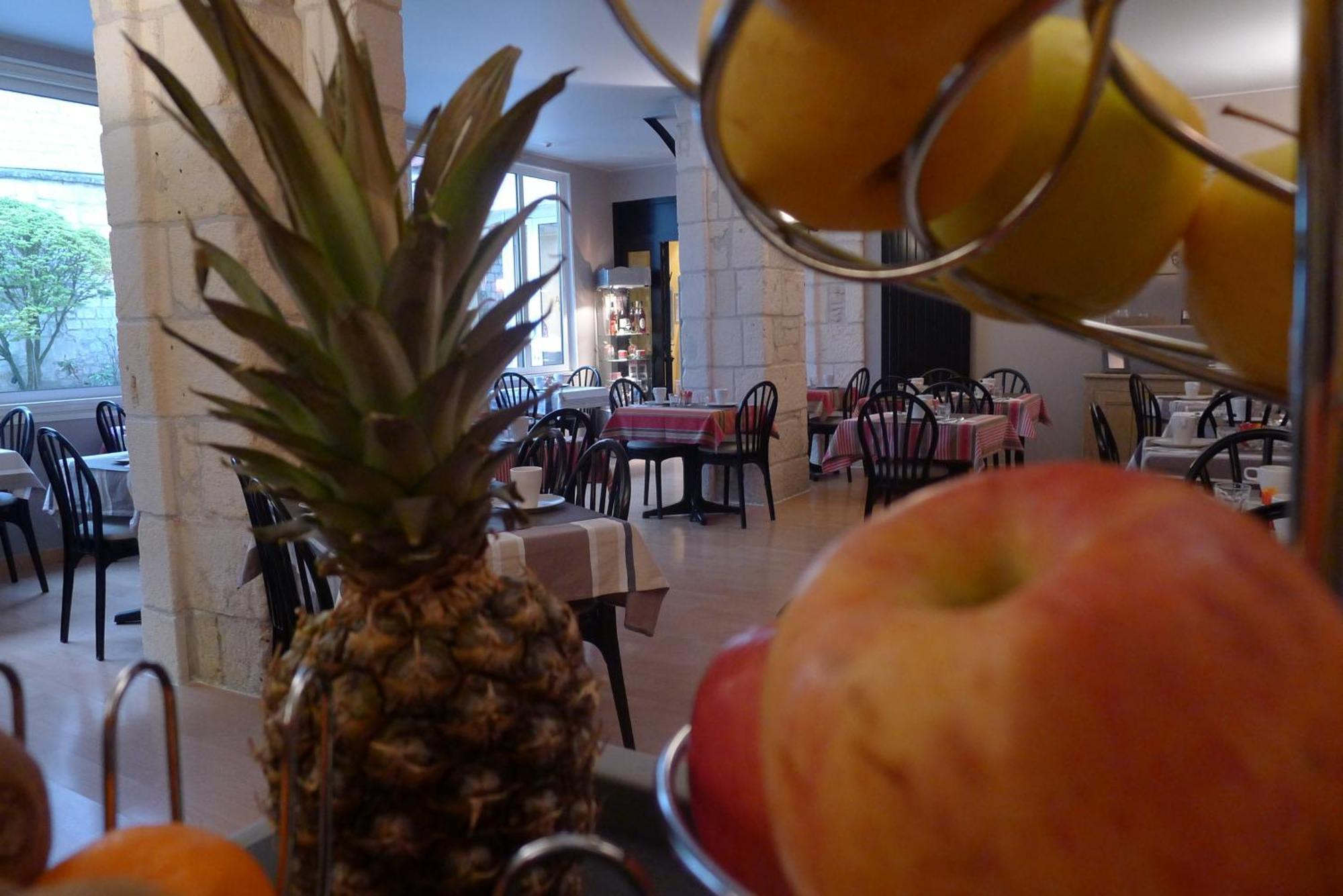Cit'hotel Des Messageries Saintes